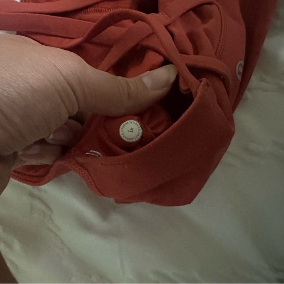 LULULEMON SPORTS BRA TOP - Picture 2 of 3